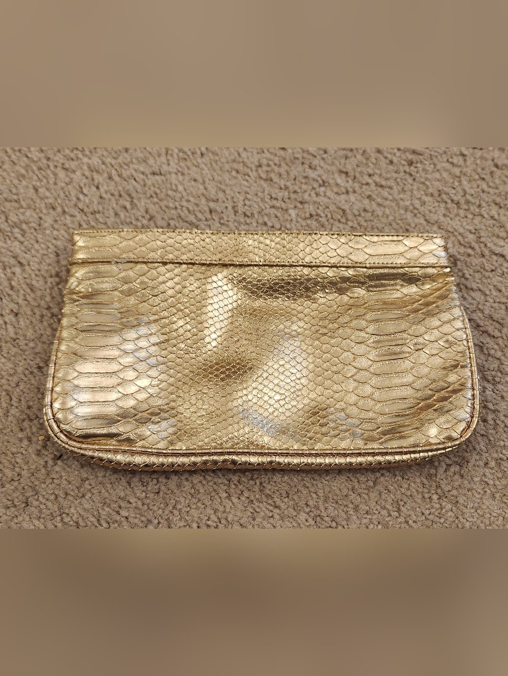 Guess Gold Textured‎ Clutch Cosmetic Bag #K